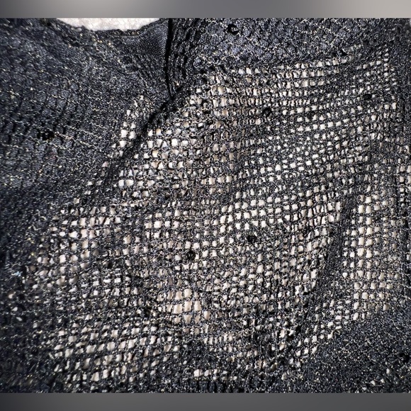 Fishnet peplum dress - Picture 3 of 3